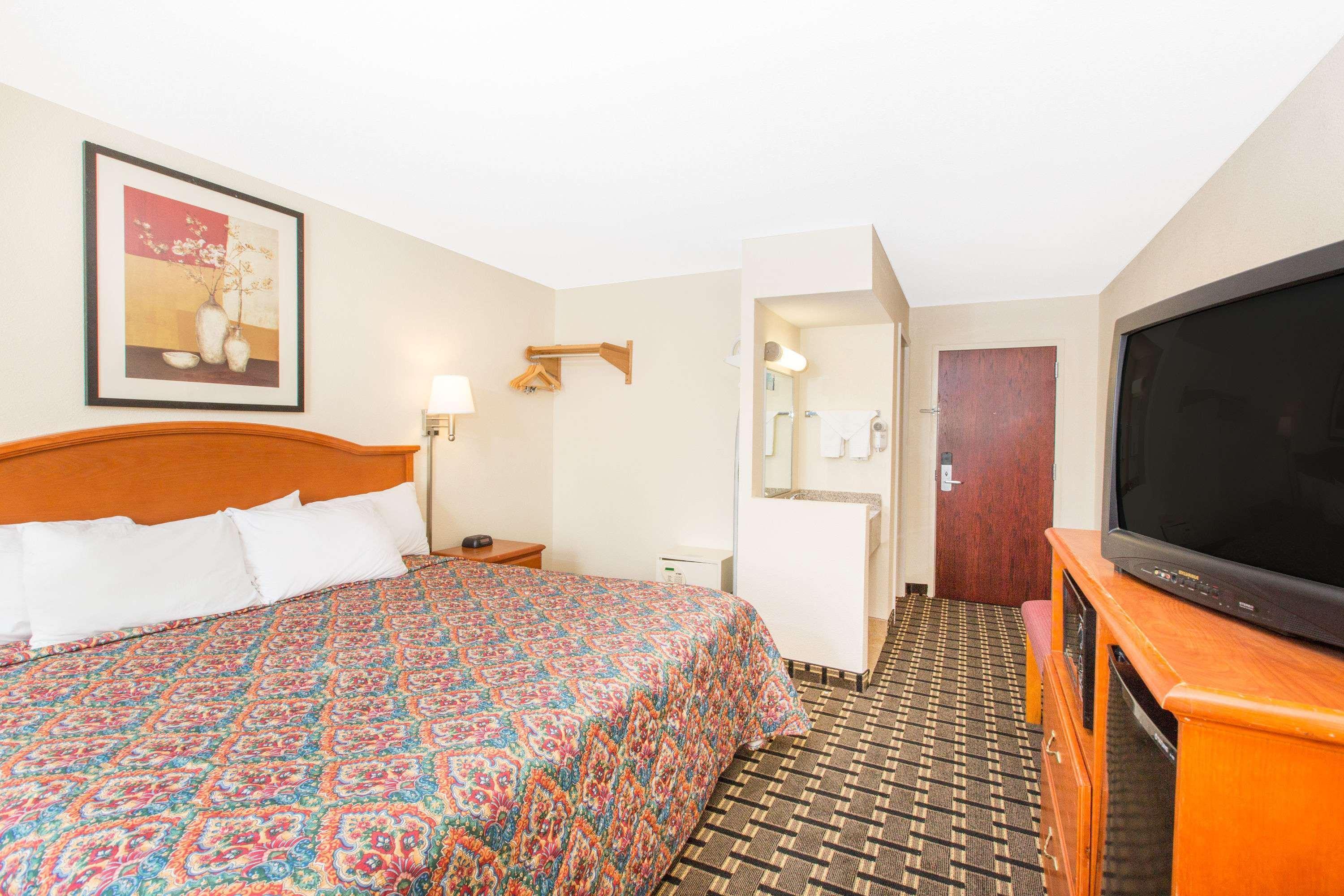Motel Days By Wyndham Effingham